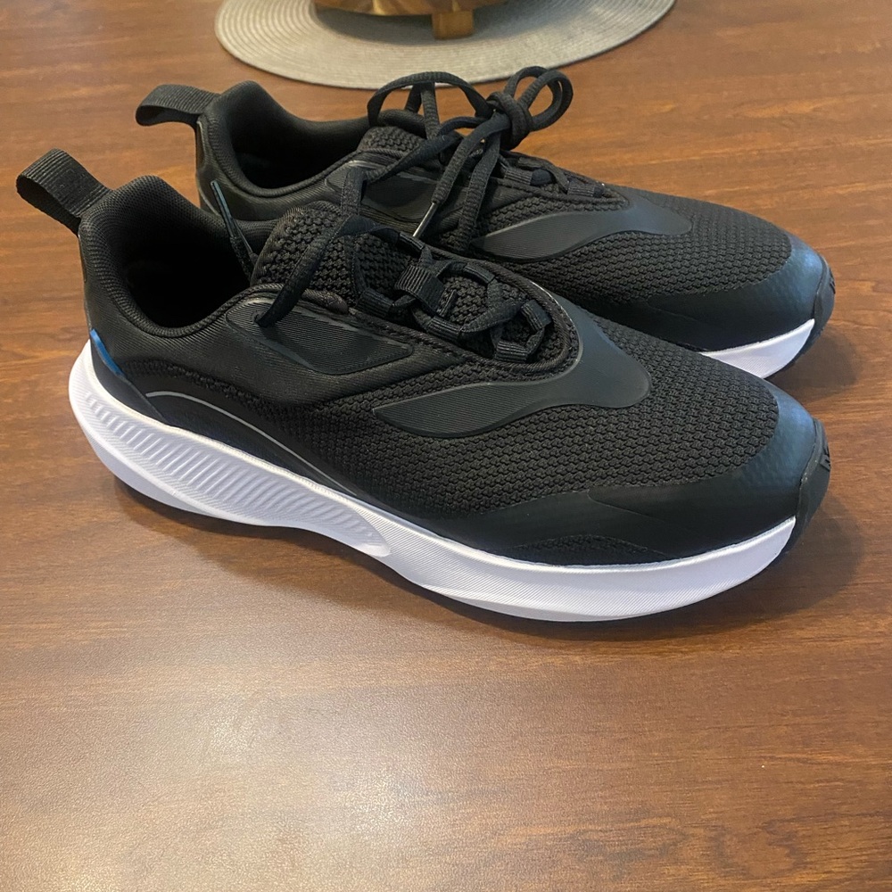 Vessi Tidal Sneakers Black/White Womans Wayerproof - Picture 7 of 7